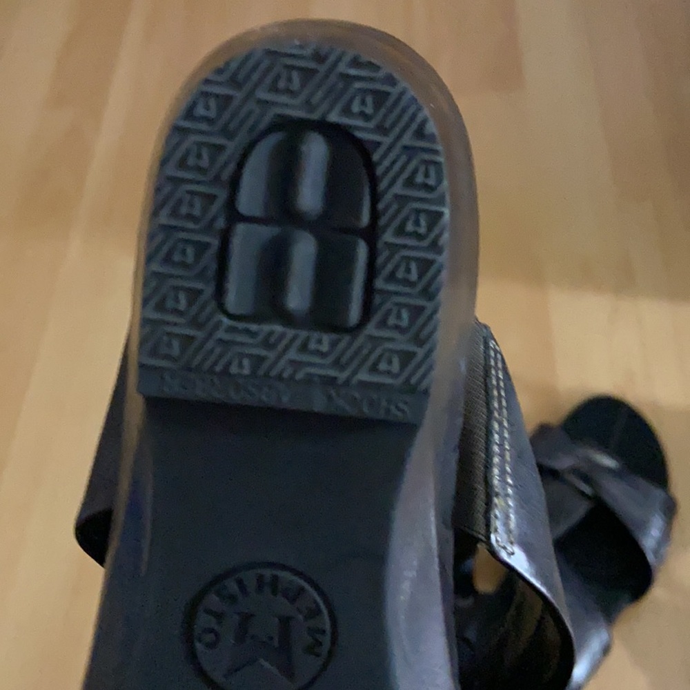 Mephisto - Picture 7 of 15